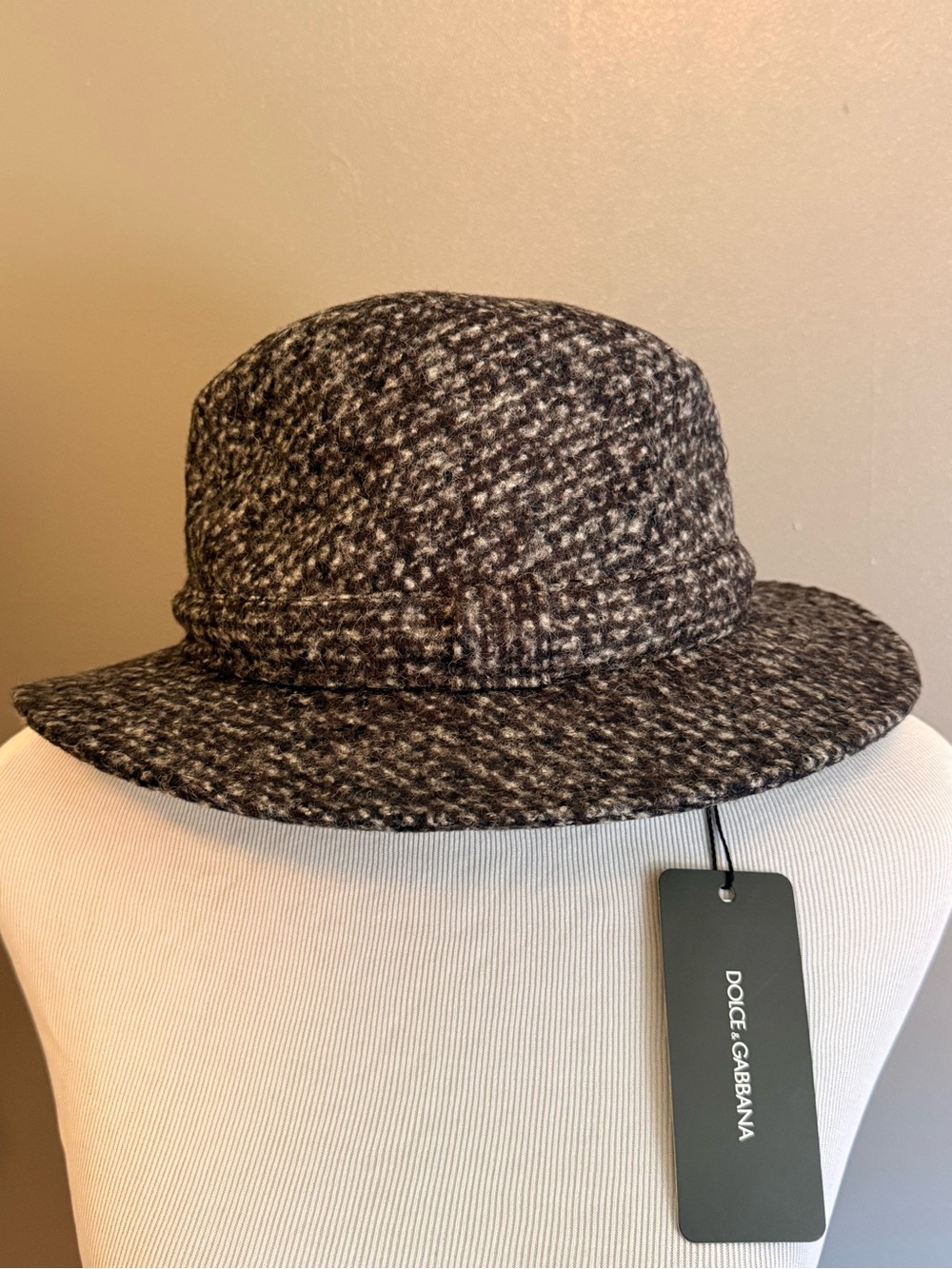 DOLCE & GABBANA GRAY MELANGE BLENDED TEXTURED TWEED CAPELLO WOMEN'S HAT NWT